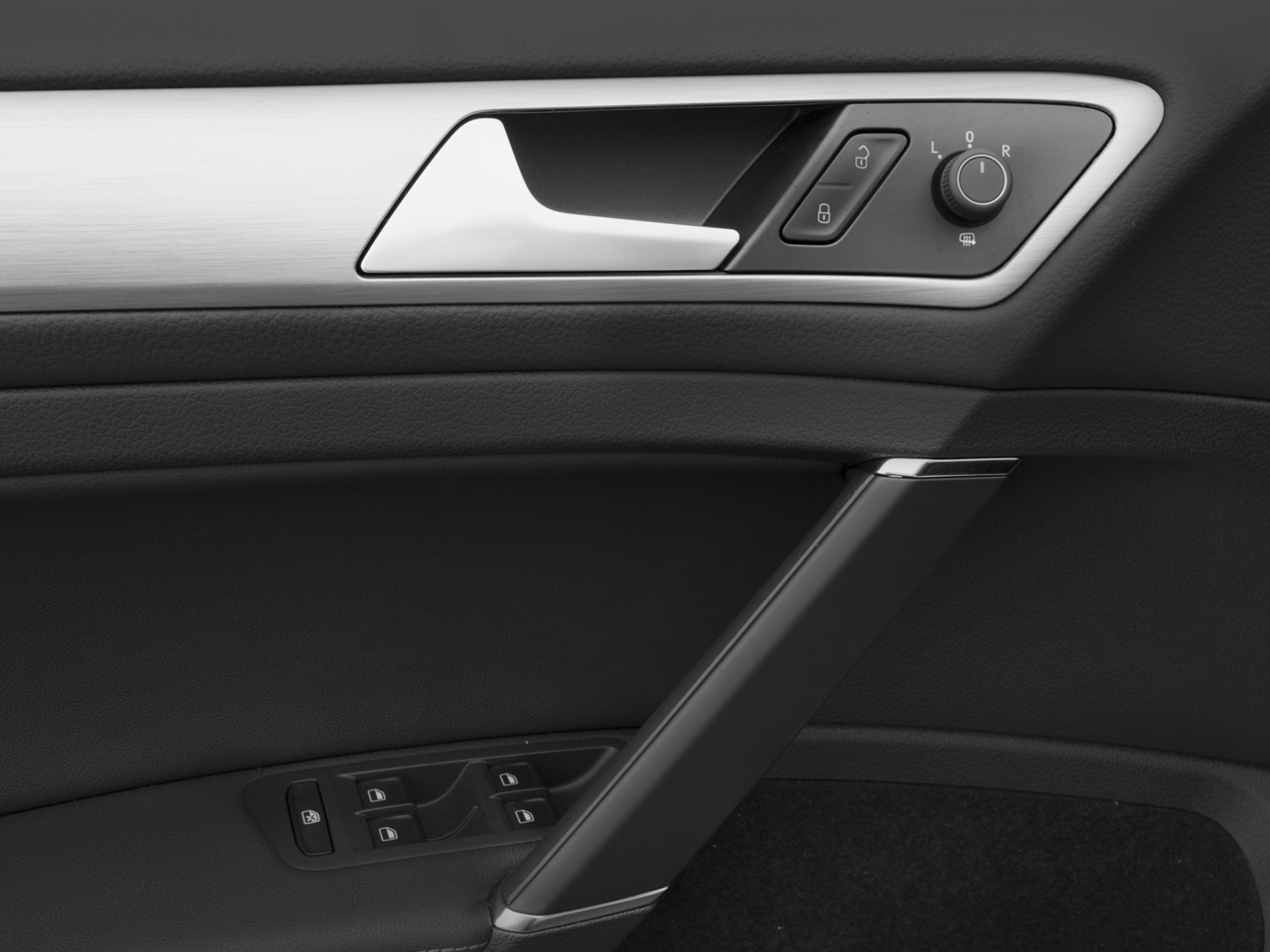 2016 Volkswagen Golf TSI S w/Sunroof