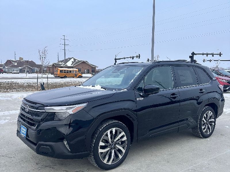 2025 Subaru FORESTER Touring Hybrid