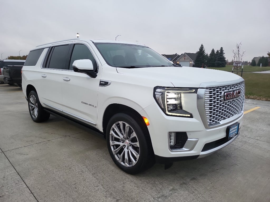 2022 GMC Yukon XL Denali