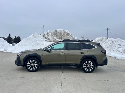 2023 Subaru Outback Touring