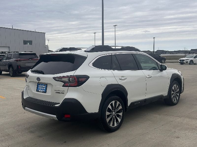 2023 Subaru Outback Touring XT