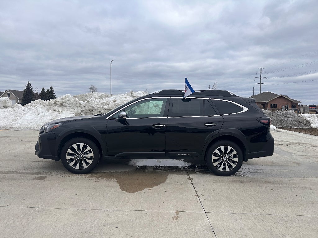 2025 Subaru Outback Touring XT