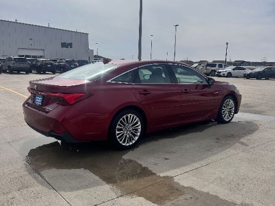 2019 Toyota Avalon Hybrid Limited