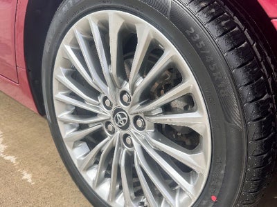 2019 Toyota Avalon Hybrid Limited