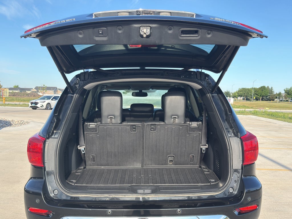 2017 Nissan Pathfinder Platinum