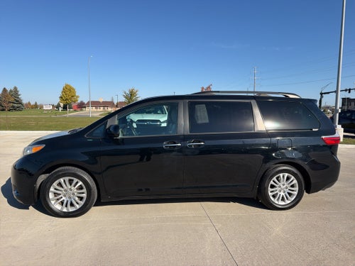2015 Toyota Sienna XLE