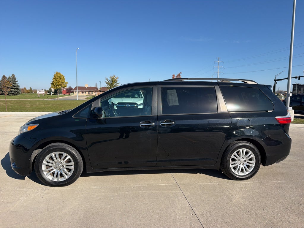 2015 Toyota Sienna XLE
