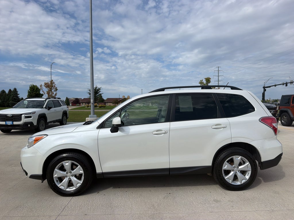 Used 2014 Subaru Forester i Premium with VIN JF2SJAEC6EH525587 for sale in Grand Forks, ND