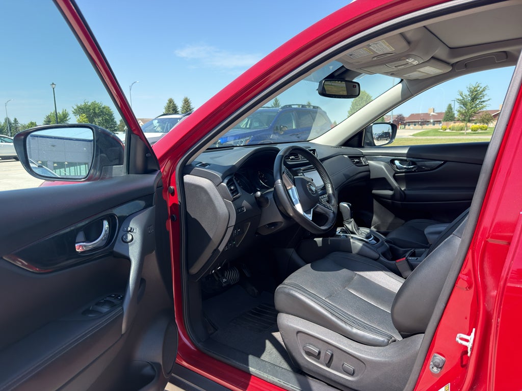 2017 Nissan Rogue SL