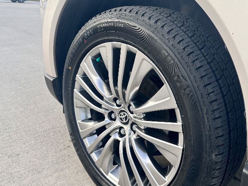 2022 Toyota Venza Limited